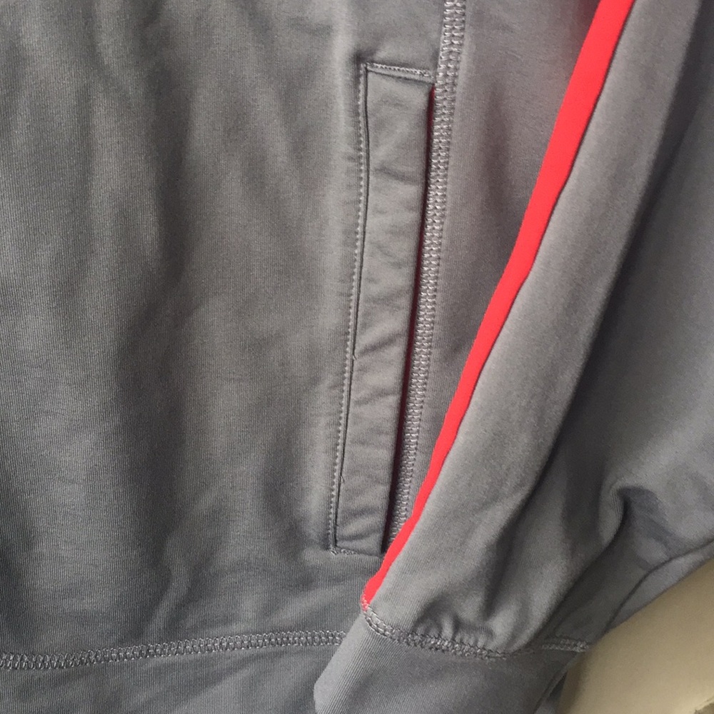 Sunice Lightweight Jacket - image 5